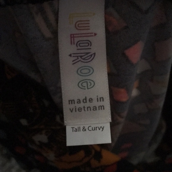 NWOT Lularoe TC - Picture 3 of 3